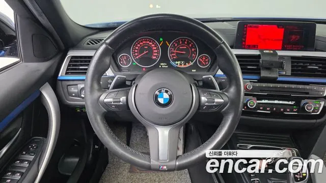 BMW 3-Series 2018 — фото 20