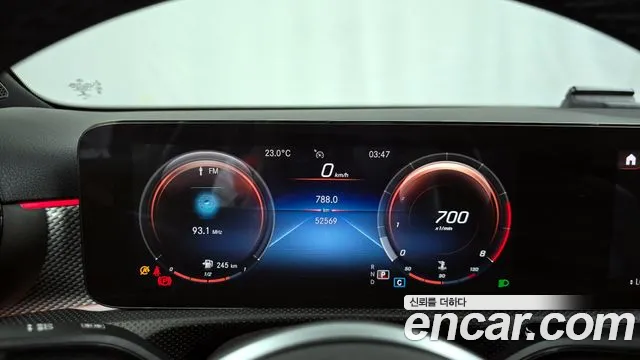 Mercedes-Benz A-Class 2021 — фото 11