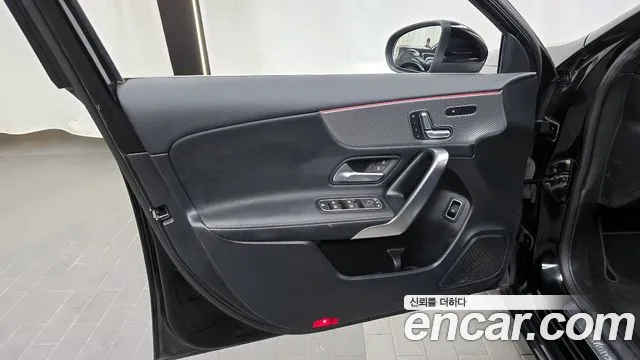 Mercedes-Benz A-Class 2021 — фото 14