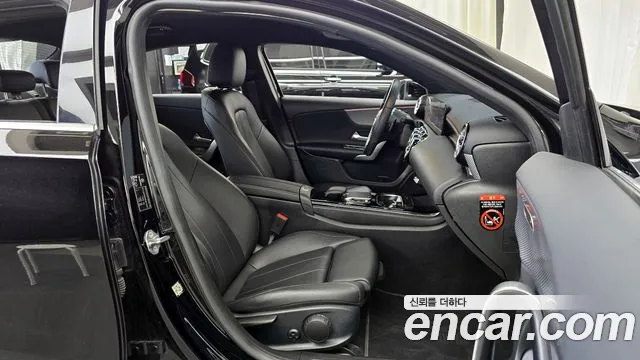 Mercedes-Benz A-Class 2021 — фото 16