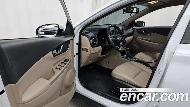 Hyundai Kona 2018 — фото 13
