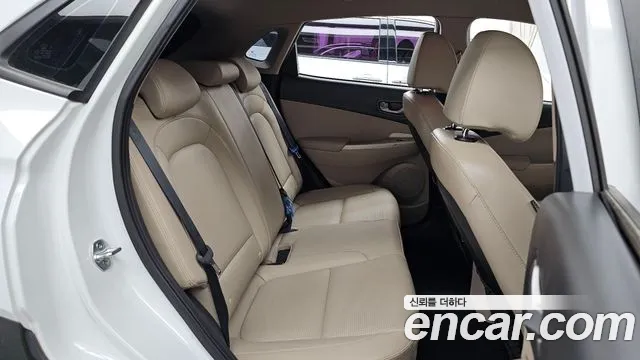 Hyundai Kona 2018 — фото 18