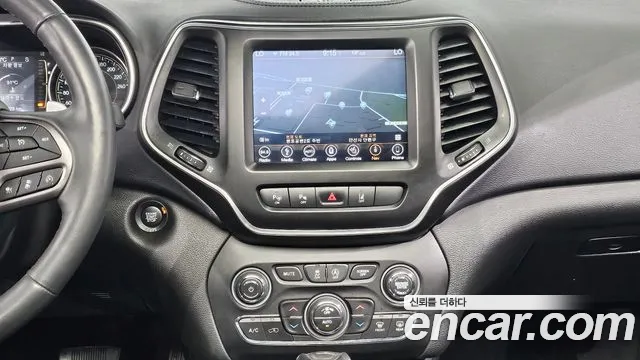 Jeep Cherokee 2019 — фото 20