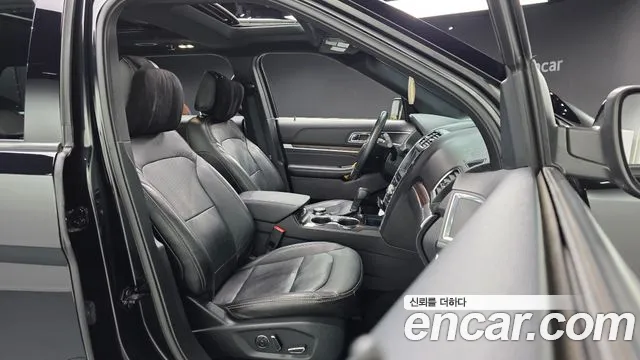 Ford Explorer 2018 — фото 16