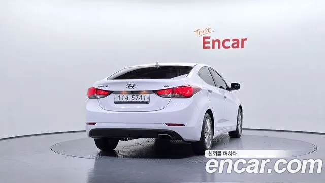 Hyundai AVANTE 2016 — фото 4