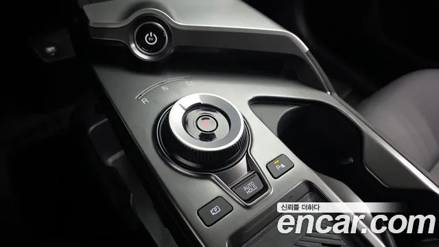 Kia EV6 2023 — фото 12