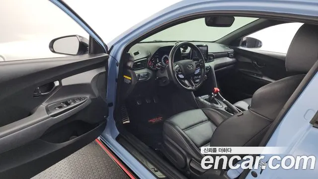 Hyundai Veloster 2019 — фото 10