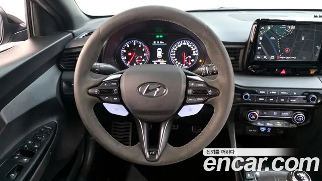 Hyundai Veloster 2020 — фото 20