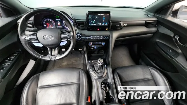 Hyundai Veloster 2020 — фото 10