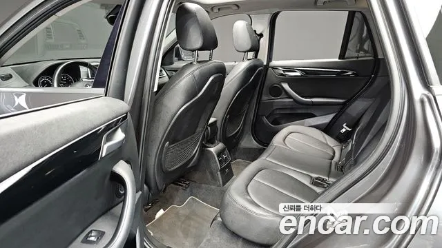 BMW X1 2022 — фото 11
