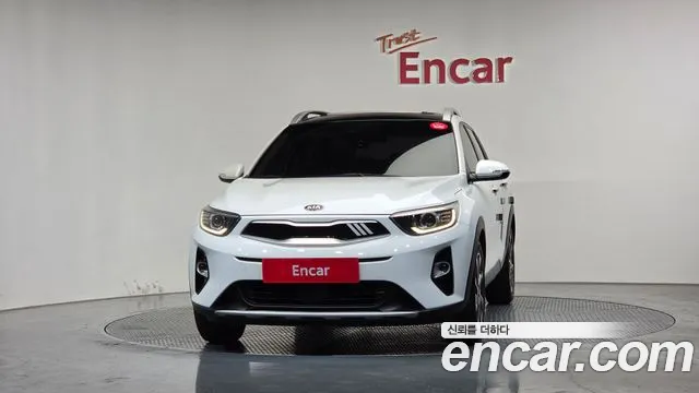 Kia Stonic 2018 — фото 3