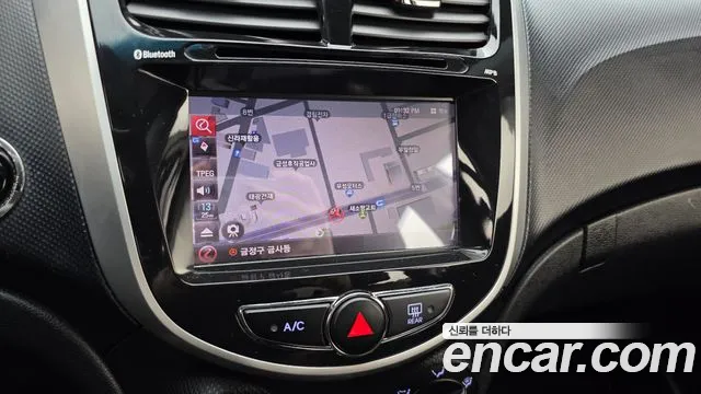Hyundai Accent 2012 — фото 14