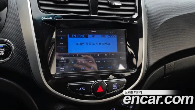 Hyundai Accent 2012 — фото 16