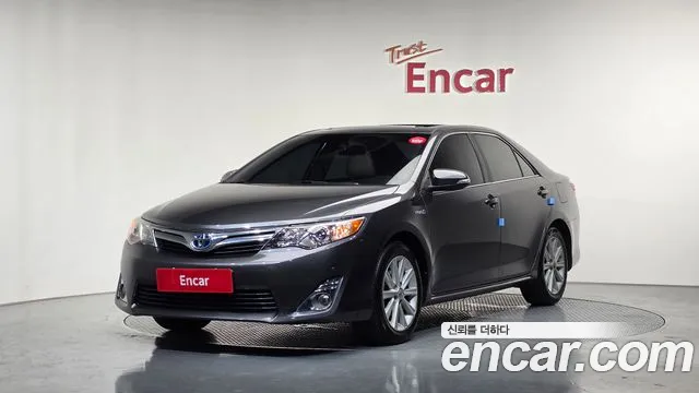 Toyota Camry 2014 — фото 1
