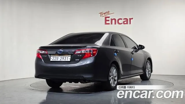Toyota Camry 2014 — фото 2