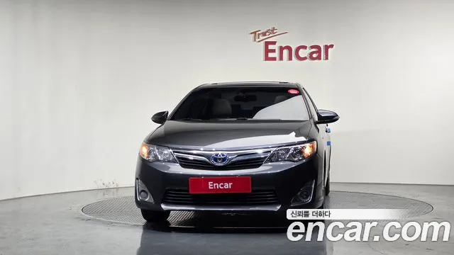 Toyota Camry 2014 — фото 3