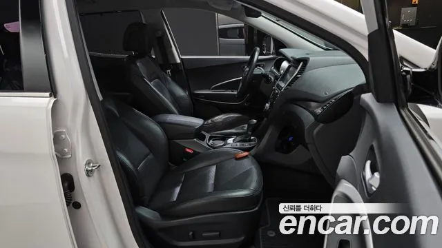 Hyundai Santafe 2016 — фото 16