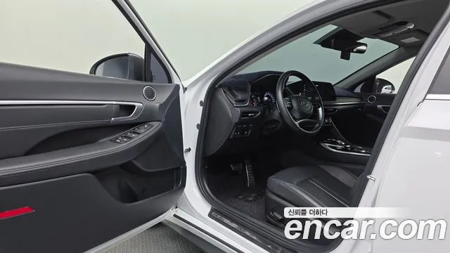 Hyundai Sonata 2022 — фото 13
