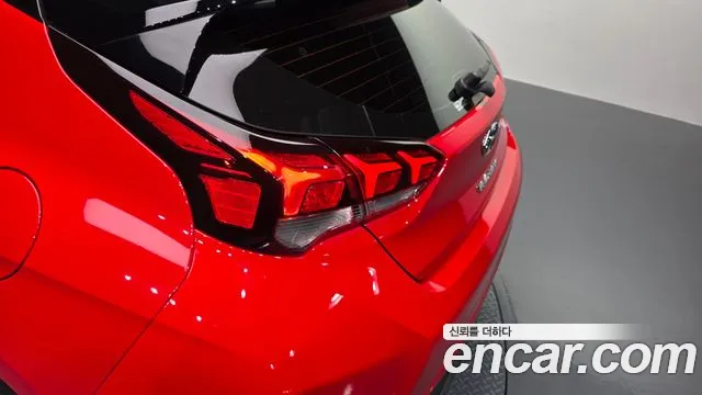 Hyundai Veloster 2018 — фото 9