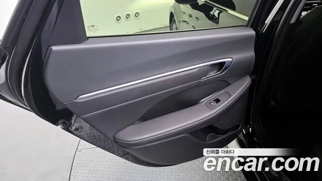 Hyundai Sonata 2022 — фото 15