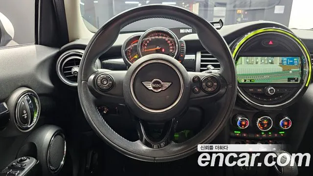 Mini Cooper 2016 — фото 13