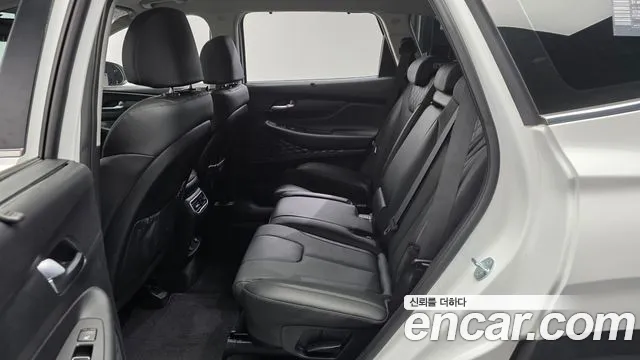 Hyundai Santafe 2023 — фото 16