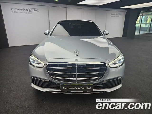 Mercedes-Benz S-Class 2025 — фото 3