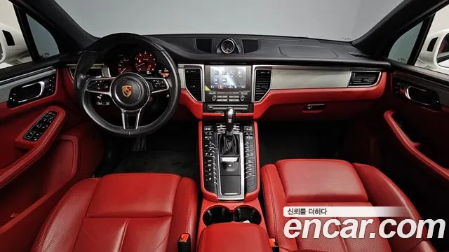 Porsche Macan 2018 — фото 9