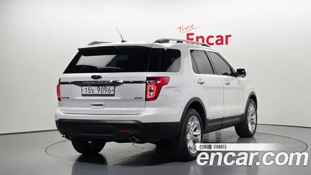 Ford Explorer 2014 — фото 2