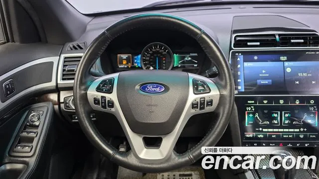 Ford Explorer 2014 — фото 13