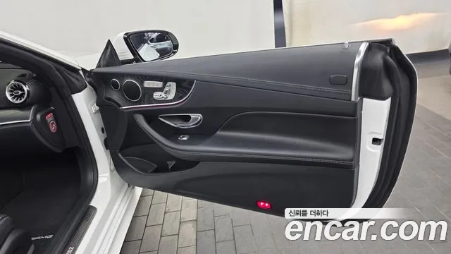 Mercedes-Benz E-Class 2018 — фото 15