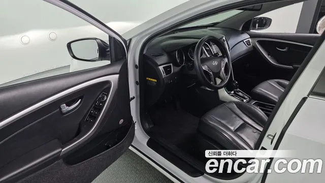 Hyundai i30 2015 — фото 13