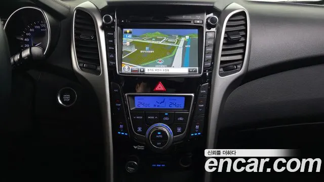 Hyundai i30 2015 — фото 19