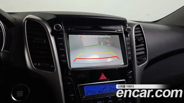 Hyundai i30 2015 — фото 20