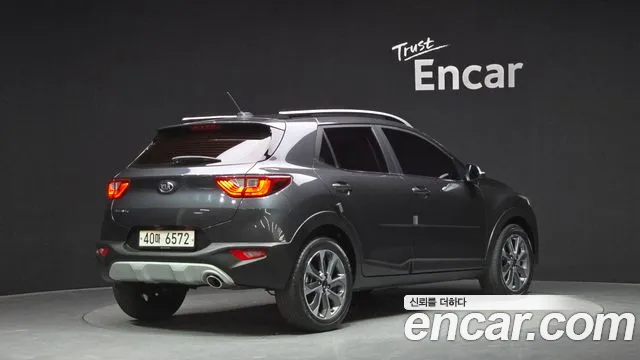 Kia Stonic 2018 — фото 2