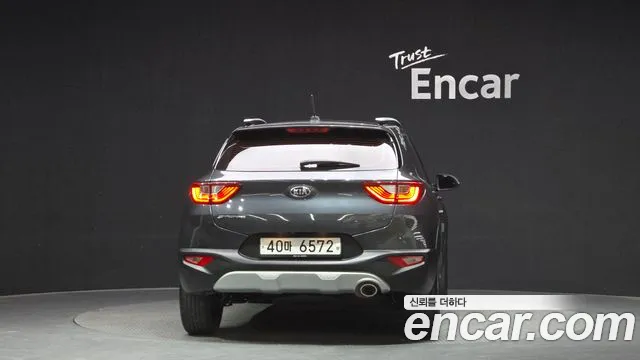 Kia Stonic 2018 — фото 4