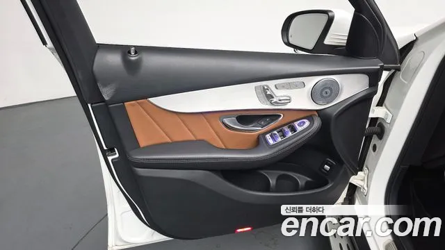 Mercedes-Benz GLC-Class 2021 — фото 13