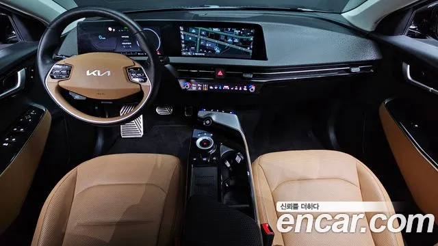 Kia EV6 2023 — фото 10