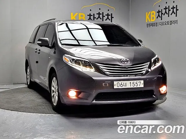 Toyota Sienna 2017 — фото 3