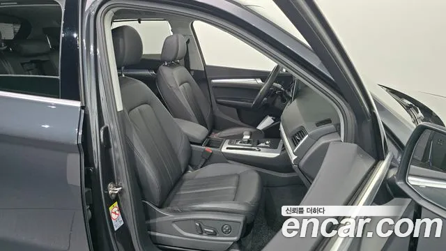Audi Q5 2021 — фото 18