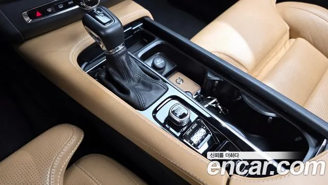 Volvo V90 2018 — фото 12