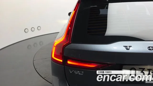 Volvo V90 2018 — фото 9