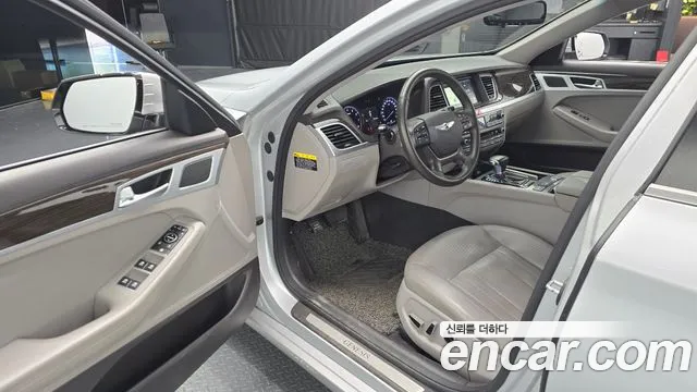 Hyundai Genesis 2015 — фото 10