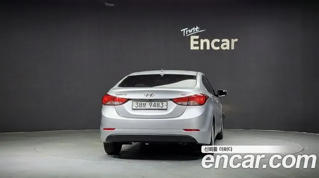 Hyundai AVANTE 2015 — фото 4