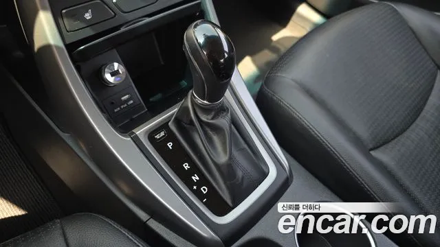 Hyundai AVANTE 2015 — фото 9