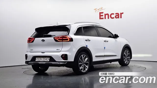 Kia Niro 2020 — фото 2