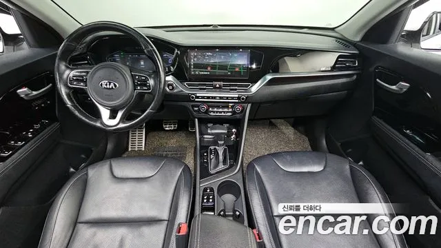 Kia Niro 2020 — фото 7