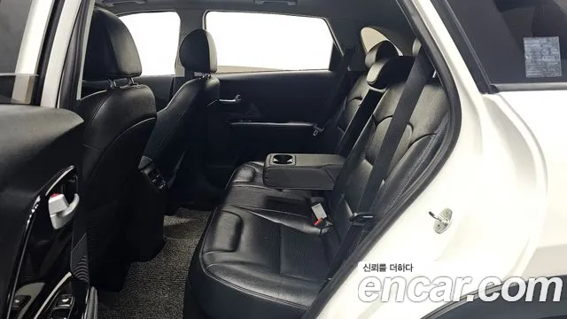 Kia Niro 2020 — фото 12