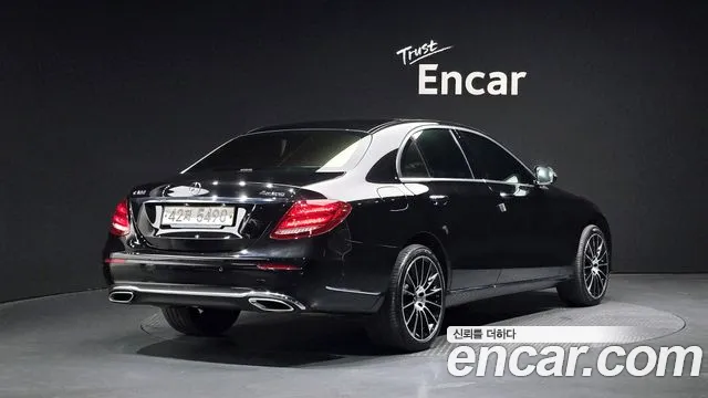 Mercedes-Benz E-Class 2019 — фото 2