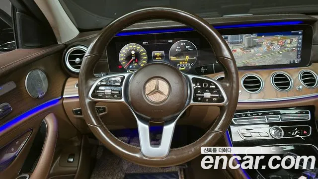 Mercedes-Benz E-Class 2019 — фото 13